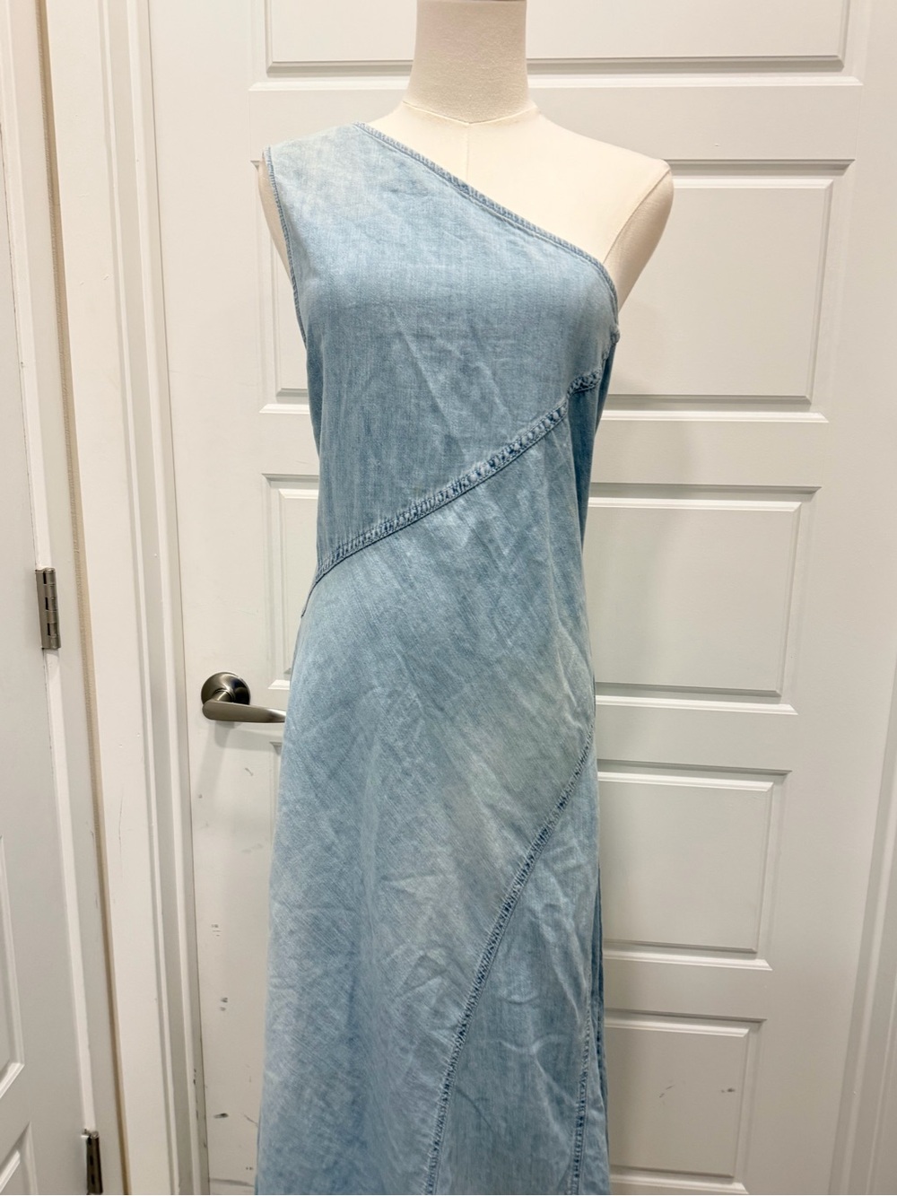 Zara One-Shoulder Light Blue Denim Midi Dress NWT - Picture 4 of 10